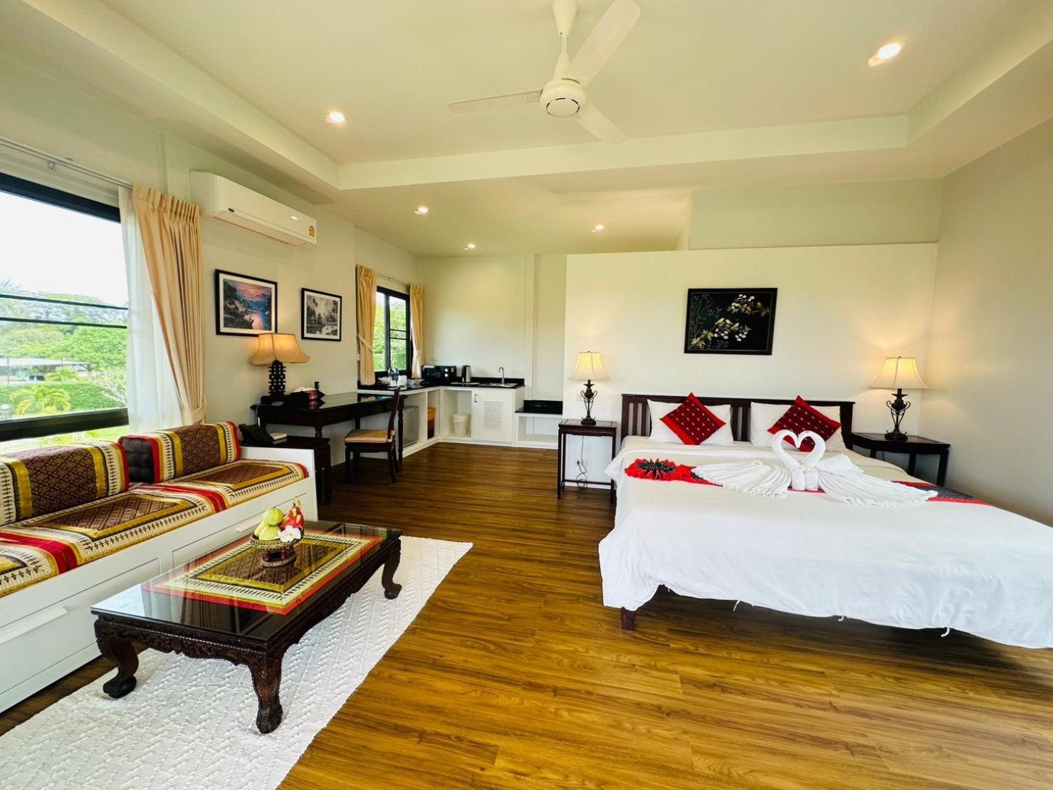 Thailife Wellness & Meditation Resort- Sha Plus Khao Lak Buitenkant foto