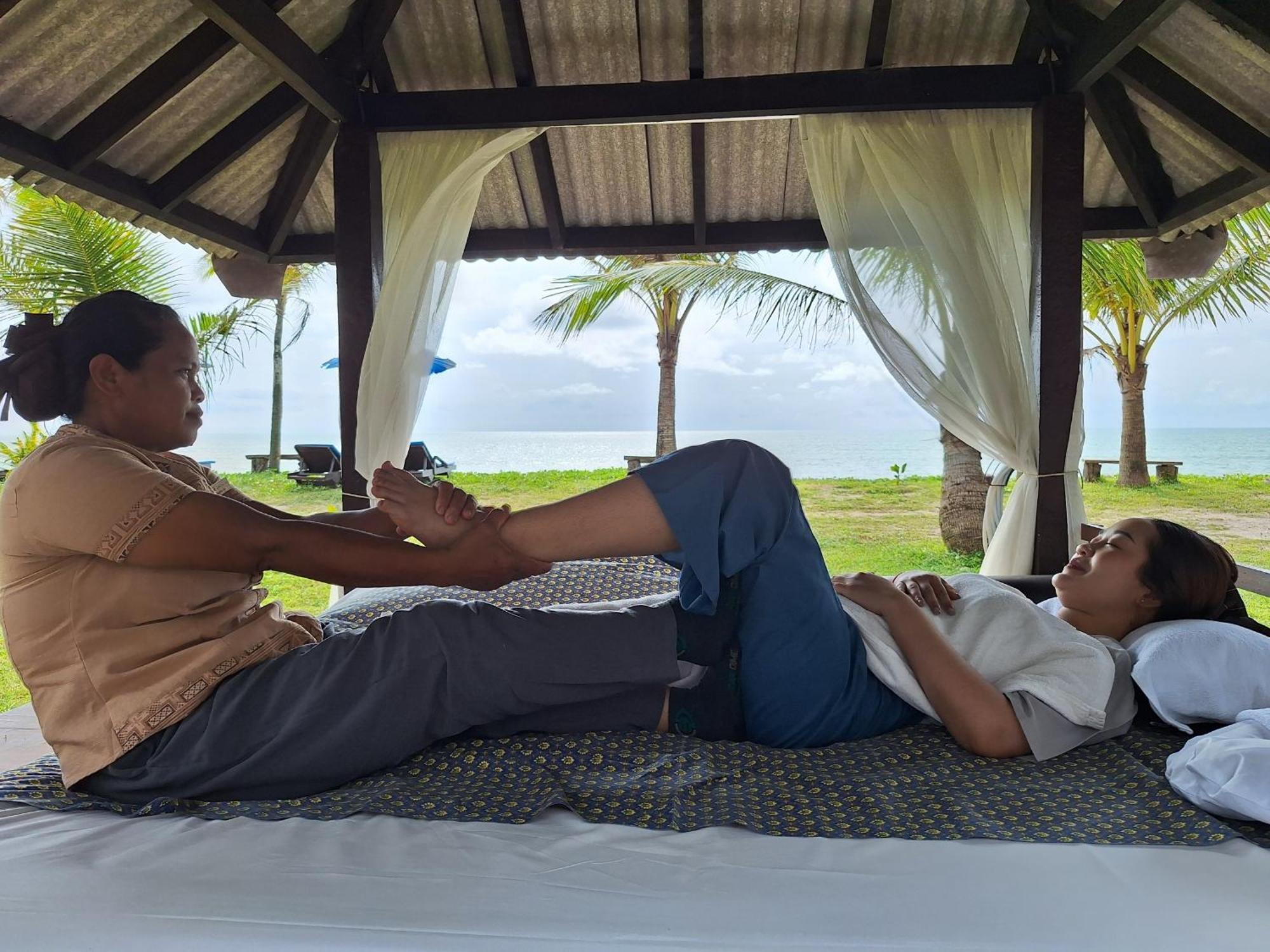 Thailife Wellness & Meditation Resort- Sha Plus Khao Lak Buitenkant foto