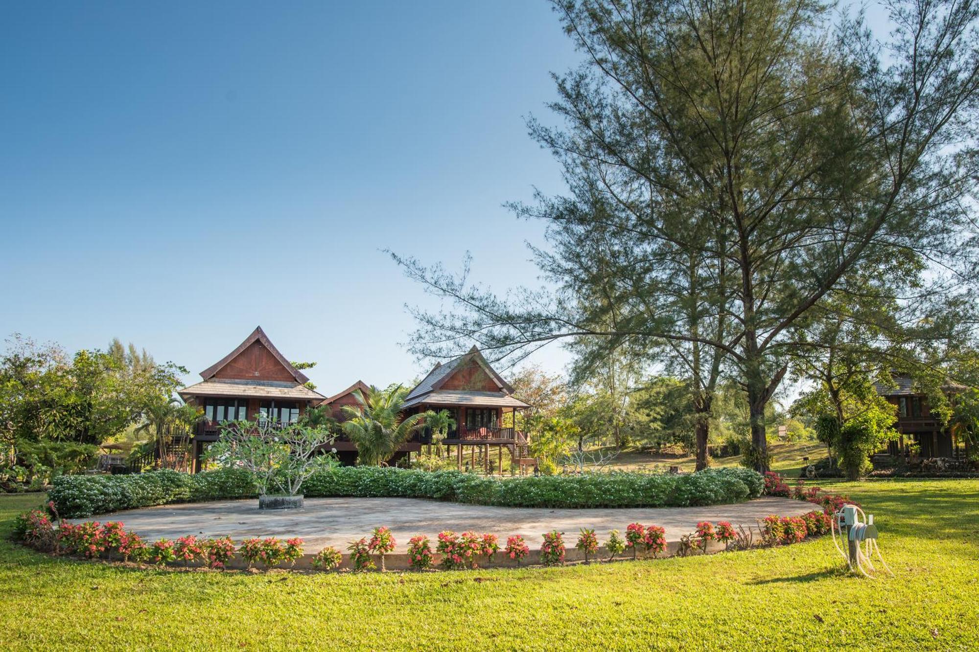 Thailife Wellness & Meditation Resort- Sha Plus Khao Lak Buitenkant foto