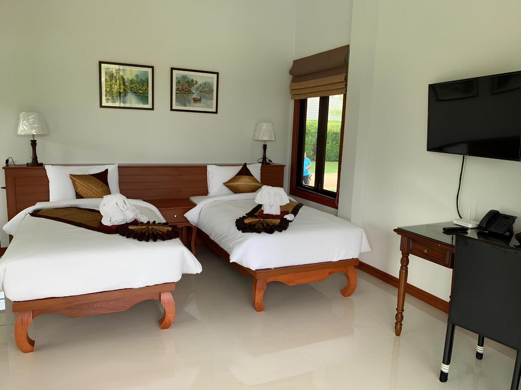Thailife Wellness & Meditation Resort- Sha Plus Khao Lak Buitenkant foto